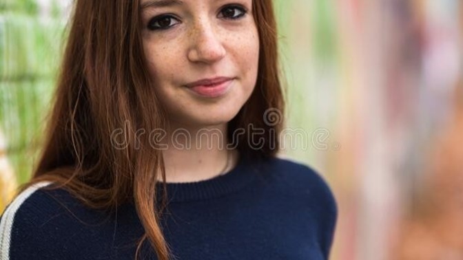 How to tell a girl age without asking?