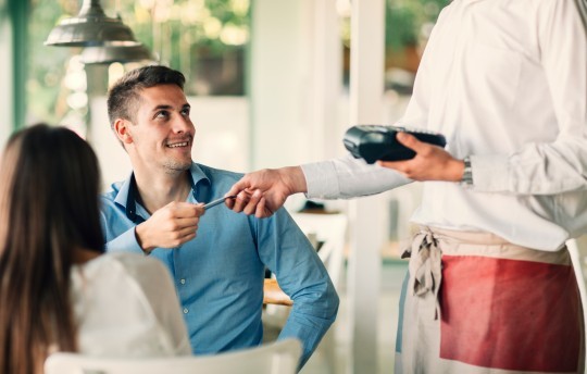 Men should ALWAYS pay on dates, change my mind?