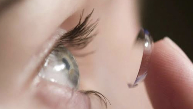 Have you ever worn contact lenses, is it uncomfortable?