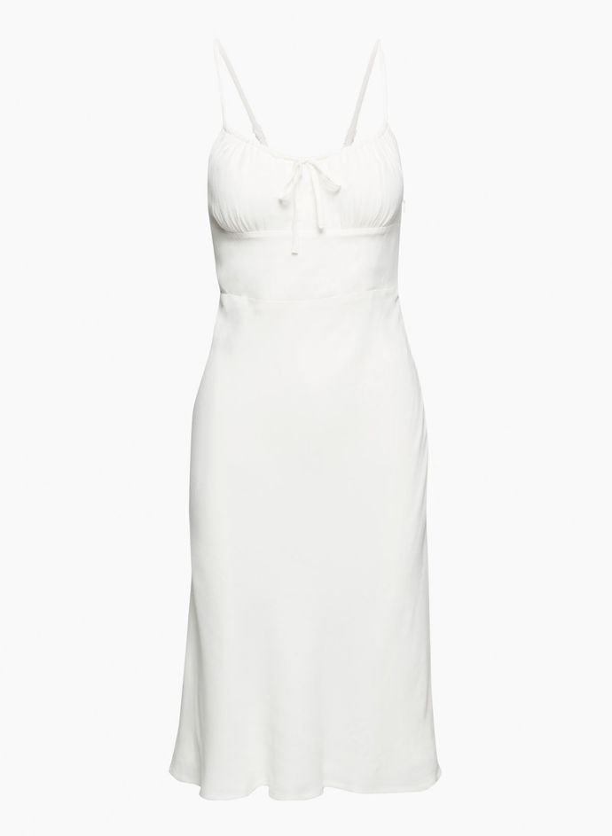 What color of this dress would suit pale skin and platinum hair the most?