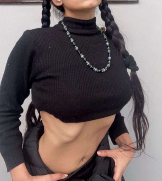 How much fit you when you was 20 and right now?
