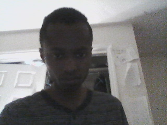 Does my forehead look overly big to you?
