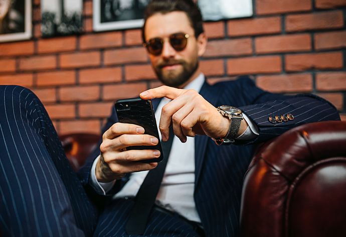 Agree or Disagree: The men that women generally want have access to 80% of women?