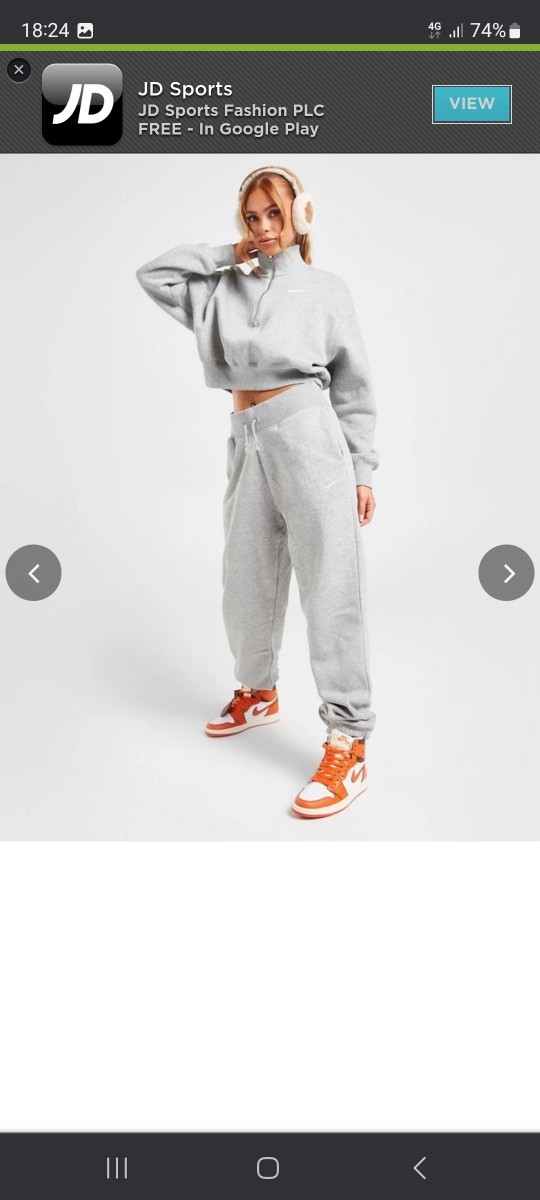 Girls, what do you wear at home just relaxing?