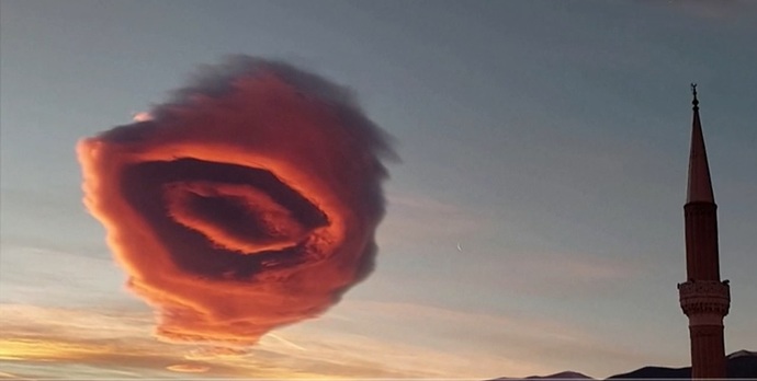 Have you ever witnessed a strange cloud in the sky?