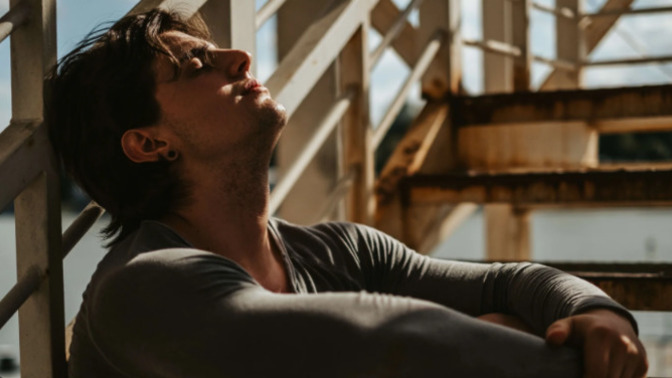 Are single men unhappier than single women? Why or why not?