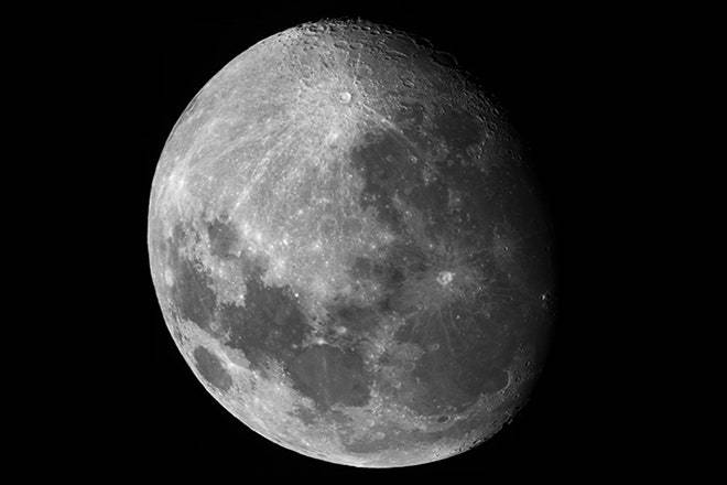 If You Were Offered $100,000 To Live On The MOON For A Year Would You Go?