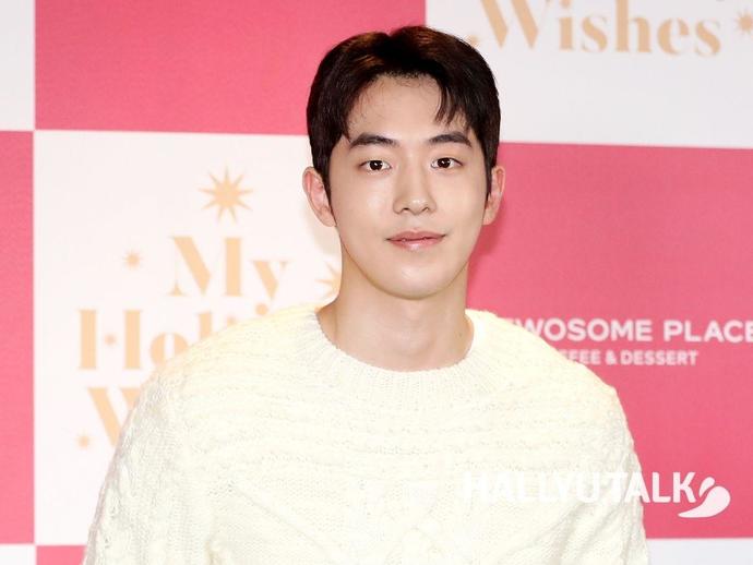 Does it seem like he got plastic surgery?