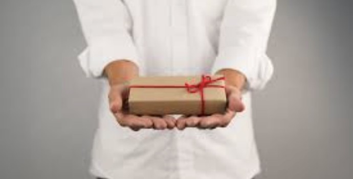When youre in a relationship, do you buy your partner a gift as a random surprise sometimes or is it only during times when its expected?