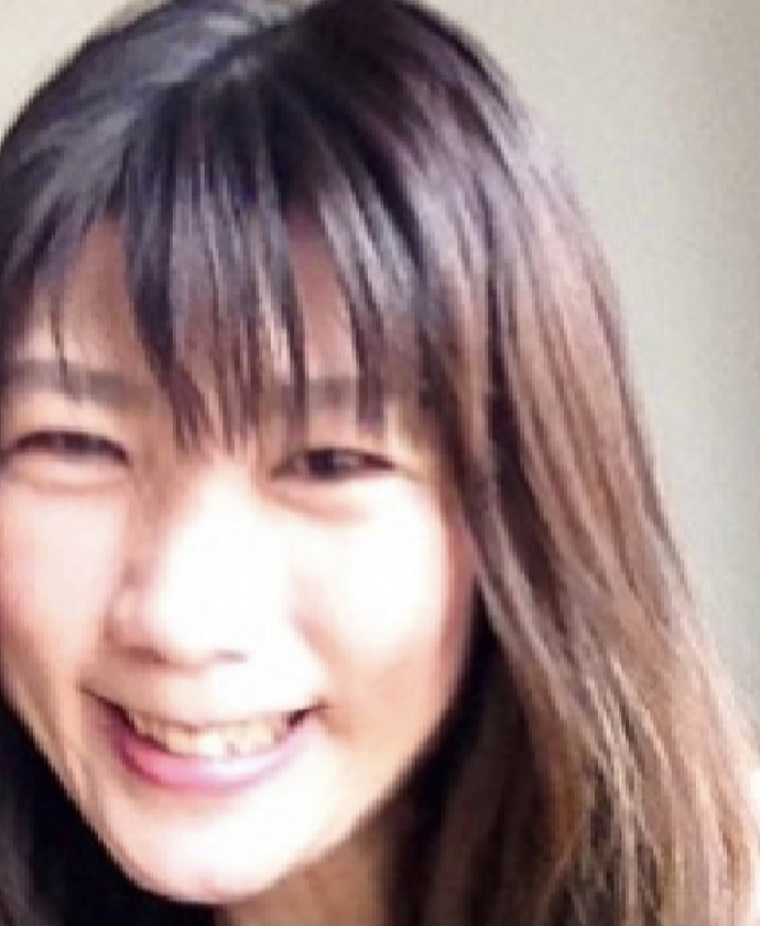 Does this girl resemble her mom a little bit?