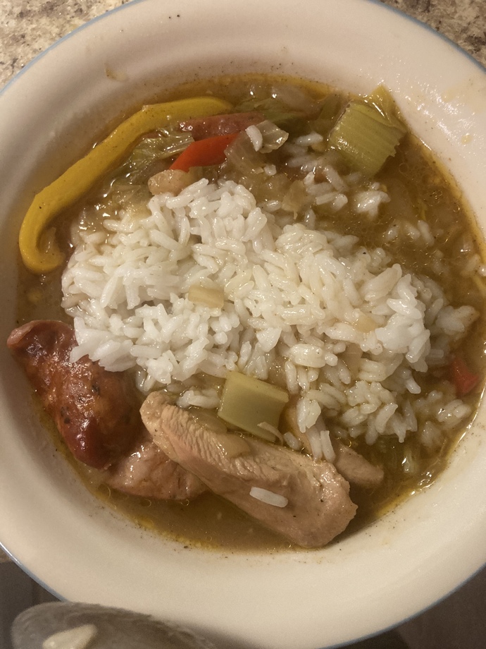 What do you eat gumbo with? GirlsAskGuys