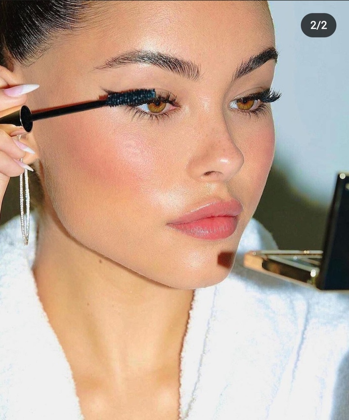 Emily ratajkowski or Madison Beer?
