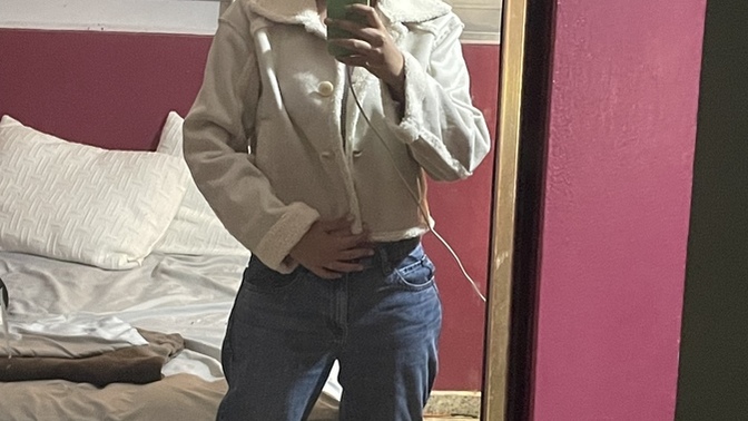Do I like a snowman? Is this a jacket that matches with anything?
