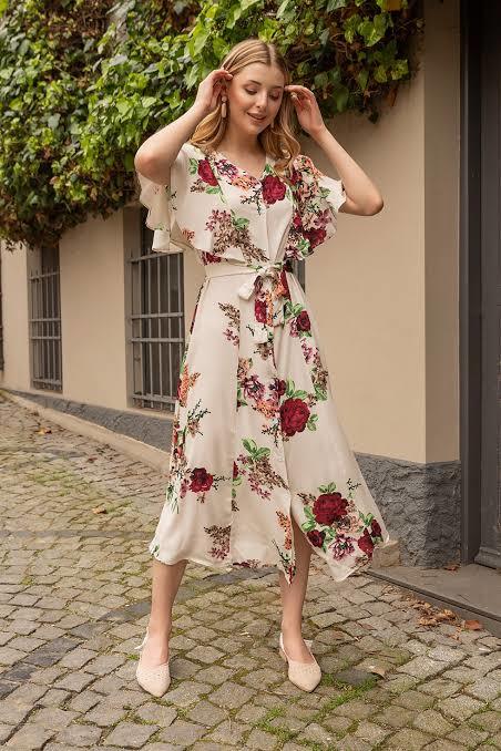 Do You Think These Clothes Are Suitable For A Teacher?