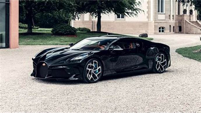 Which of these Exclusive/Hyper cars from Cristiano Ronaldos collection is your favorite?