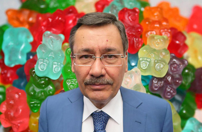 Melih Gokcek in the picture. We now call him jellybean Melih.