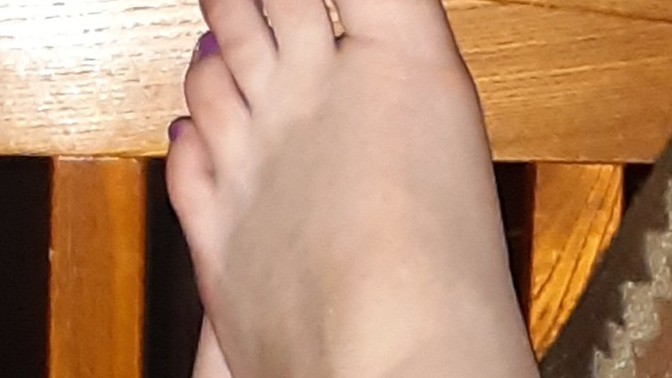 Girls, what would you do if you found out that the guy that you just started dating liked to paint his toenails?