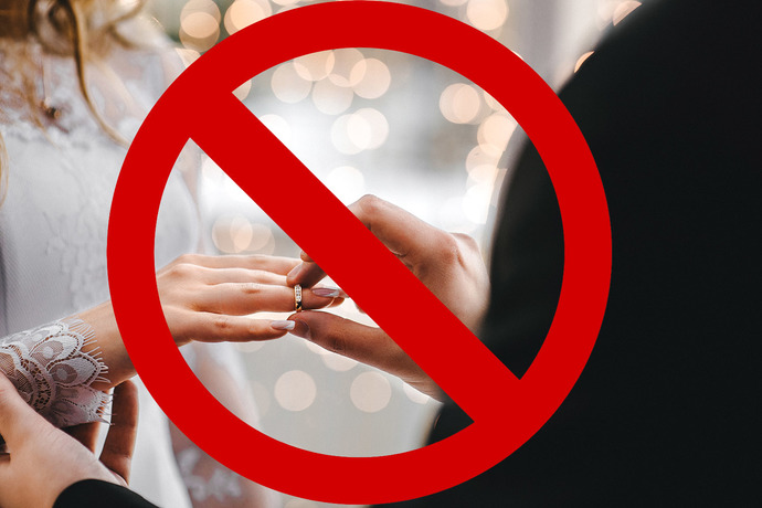 Which do you prefer small wedding vs. big wedding vs. intimate/elopement? Why or why not?