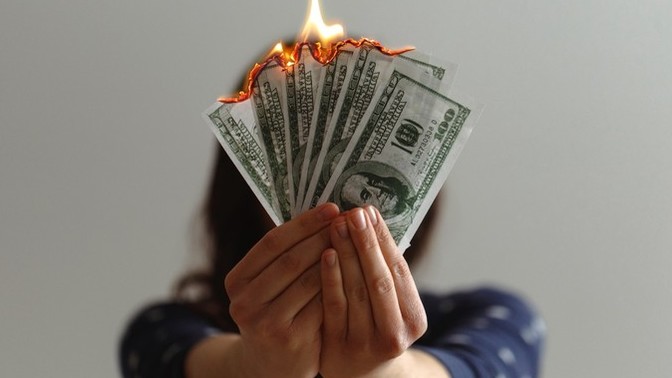 Your spouse has a bad spending habit, how you deal with such scenario especially when they don't listen to what you are saying?