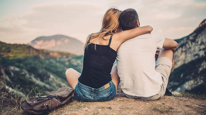 What are the reasons a handsome man stays with an average looking woman?