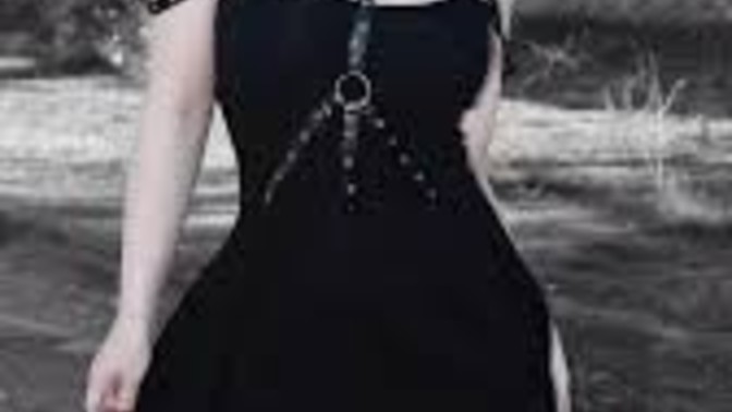 Do you find gothic women/men attractive?