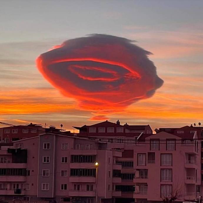 What do you think earthquake cloud?