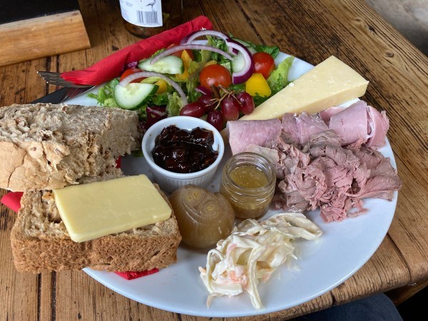 Ploughmans lunch, yah or nah?