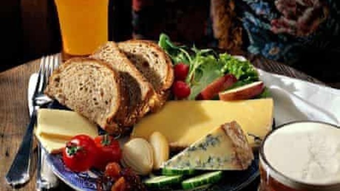 Ploughman's lunch, yah or nah?