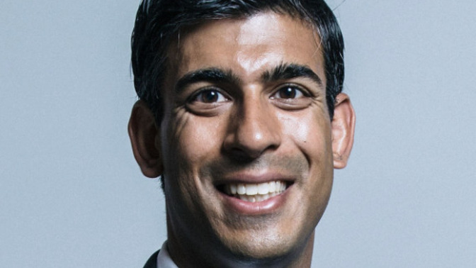If an Indian can become the prime minister of england, can chinese also become prime minister in england as well?