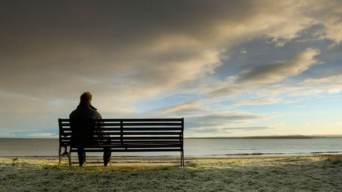 Is it unattractive to be a guy on his thirties and never had a second date?