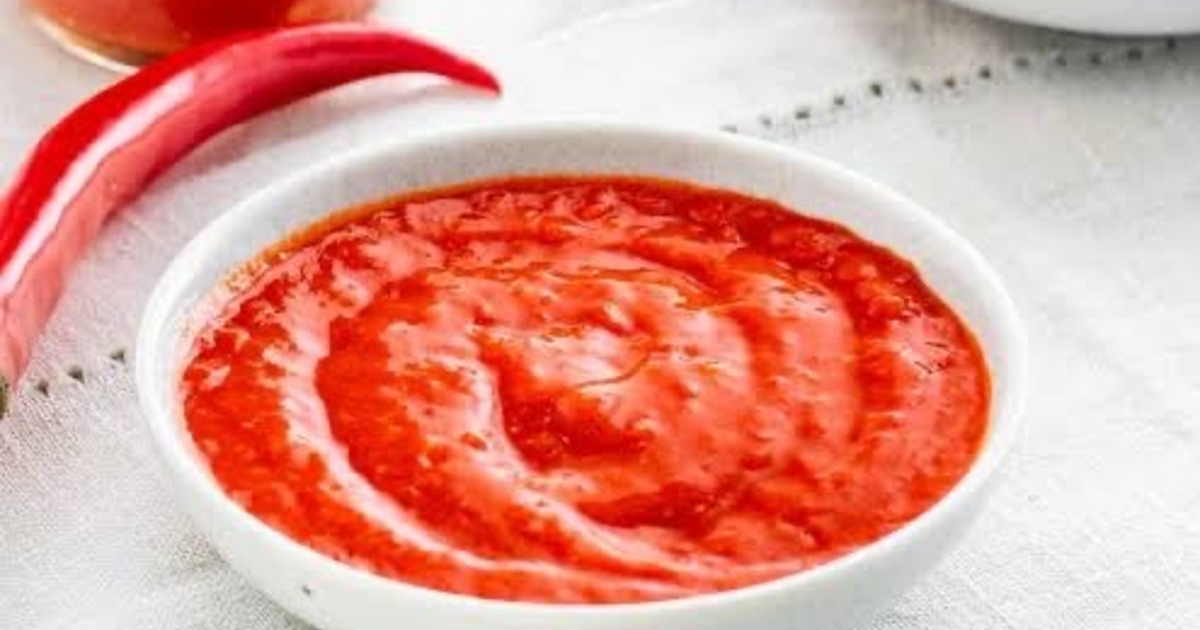 What food do you put hot sauce on? GirlsAskGuys