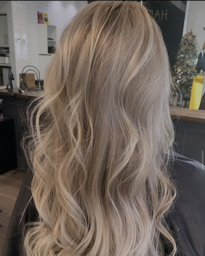 Which hair color is prettier?