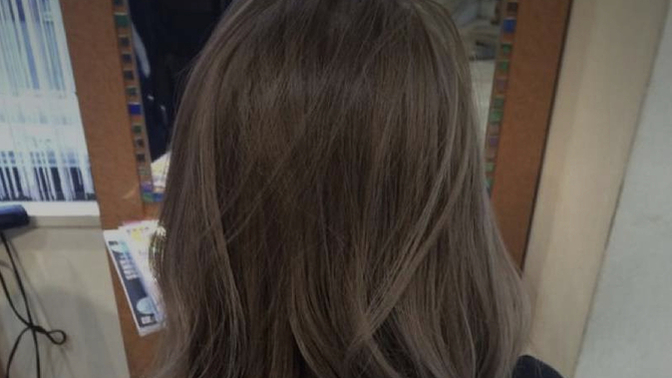 Which hair color is prettier?