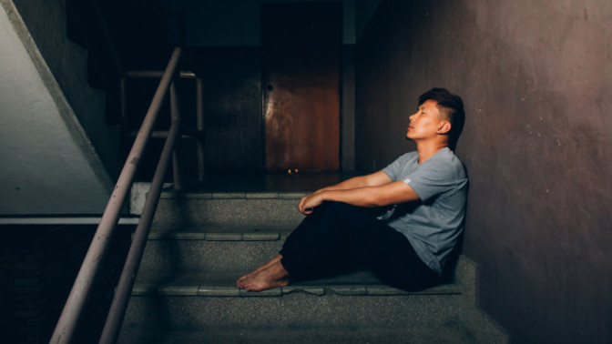How likely is it for a guy to be date less, no girlfriend, or sex life for a year? When somebody tries to improve, how do you not feel lonely?