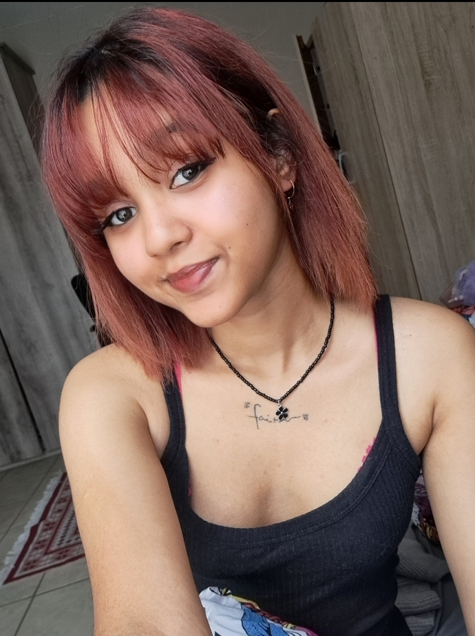 What color should I dye my hair?