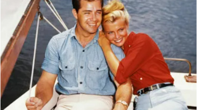 Would you say that dating is based on luck? Is it possible that people are not successful at?