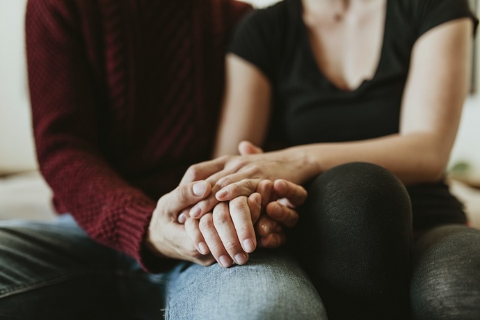People with Physical Touch as their love language... How would you date if you couldnt have any physical contact?