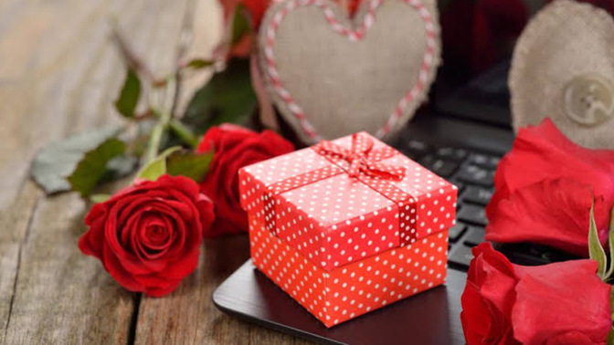 What was the most beautiful present you buy or receive in Valentine's day?