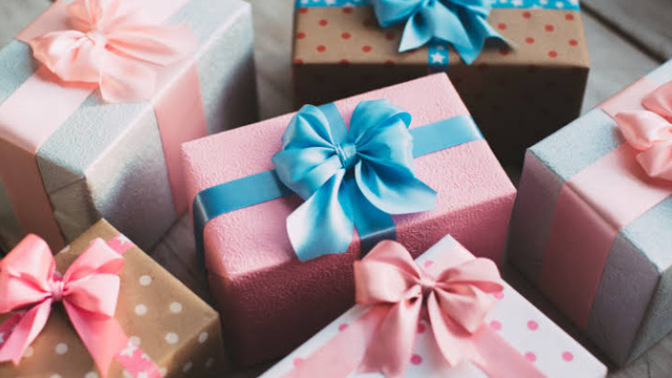 Should a girl get her boyfriend something for Valentine's day even if she thinks that her boyfriend will not give something to her?