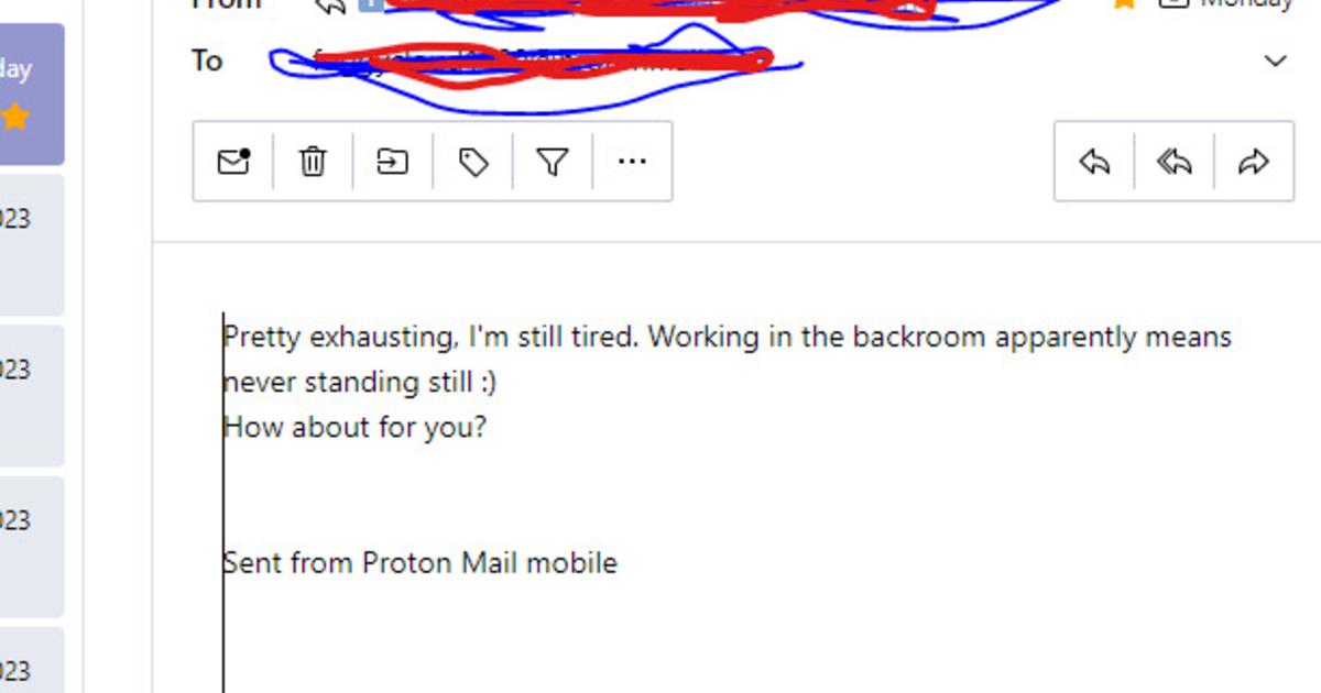 What does it mean when a girl sends ) after every message? GirlsAskGuys