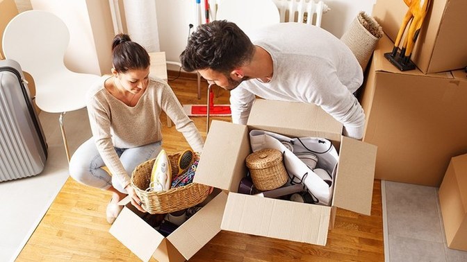 What is the worst weather to help someone move out?