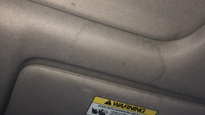 Car peeps, any idea on how to fix this stain?