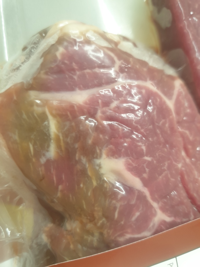 Just bought this meat from the grocery does it look good to you?