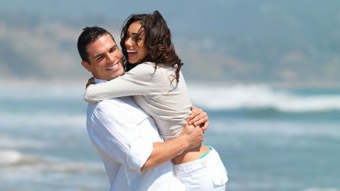 How can I make my girlfriend feel that she is not alone and I'll be with her?