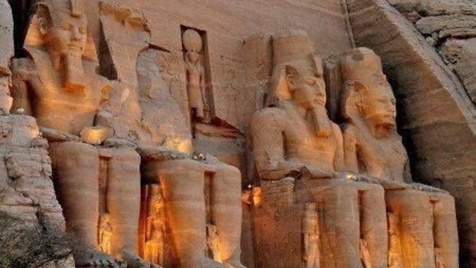 Would you like to travel to Egypt?