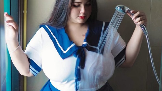 Guys do you like plus size teenager girls or skinny?