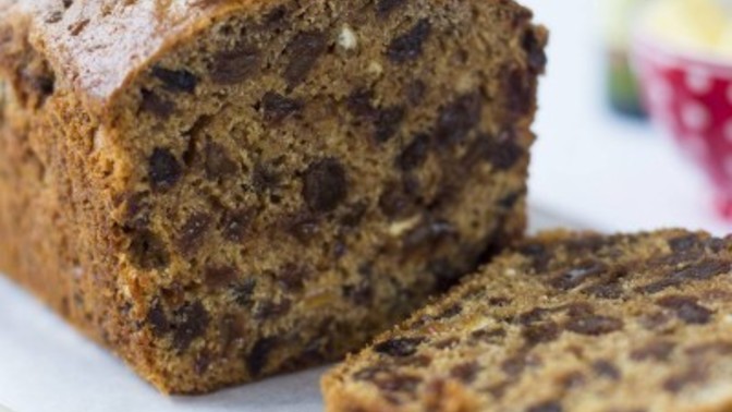 Barmbrack or Irish apple cake?