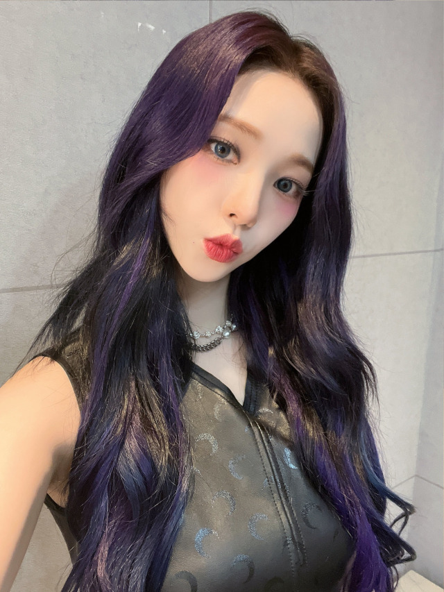 Do you think women with doll-like faces are attractive?