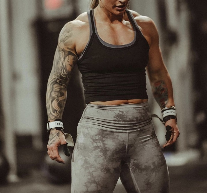 Would most guys be attracted to a girl with such a fit athletic body or is she getting too muscular?