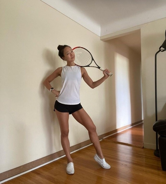 Do you or did you used to play sports?